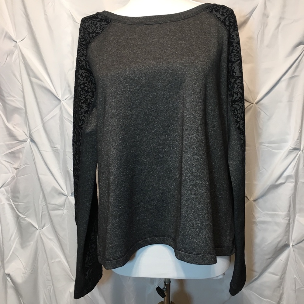 Calia by Carrie Underwood sweatshirt xl